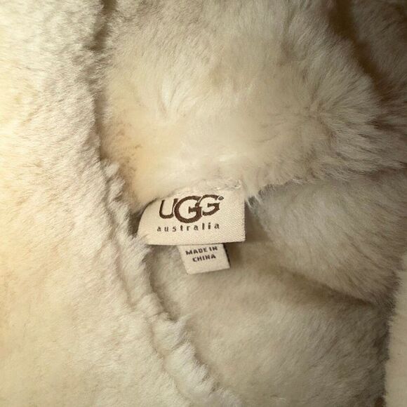 UGG AUSTRALIA Beige Shearling Sheepskin Bucket Hat main image 8